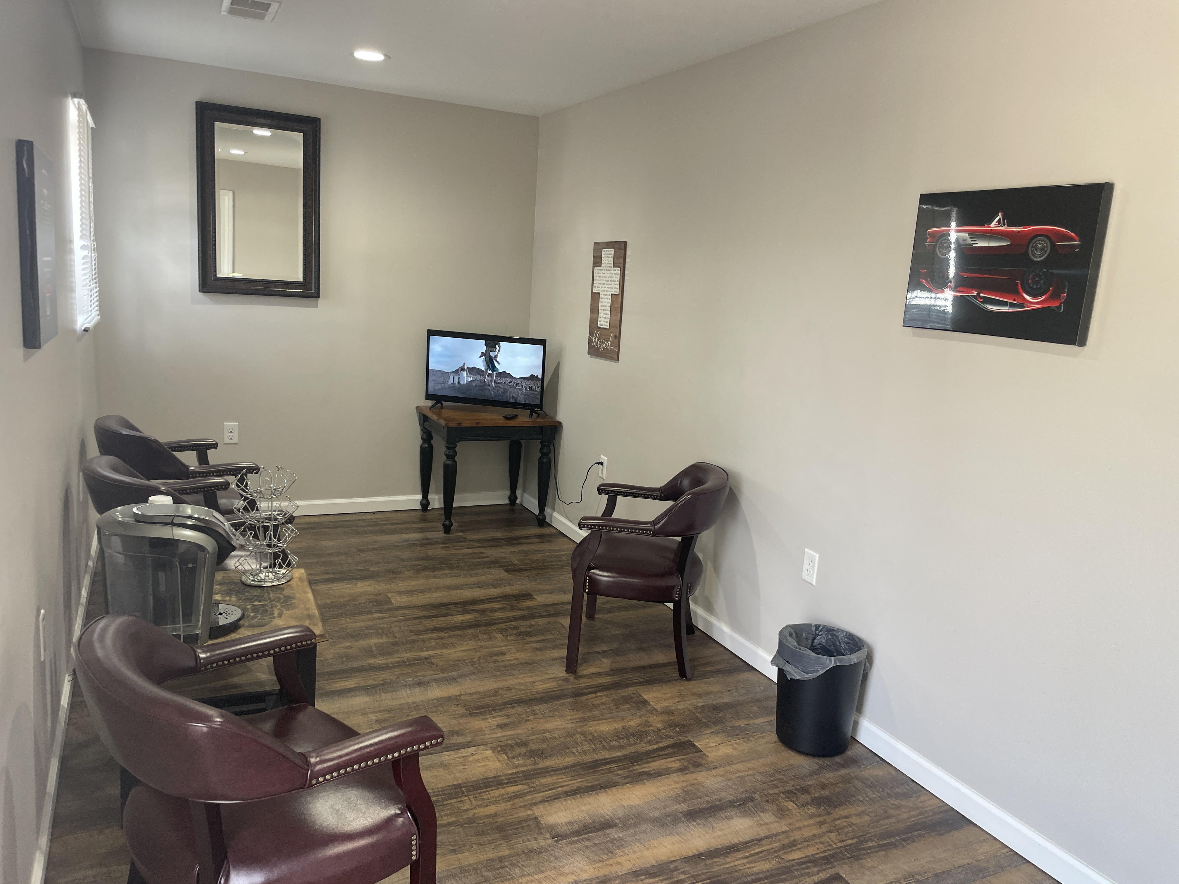 Kingdom Brothers Auto Interior - Comfortable Waiting Area