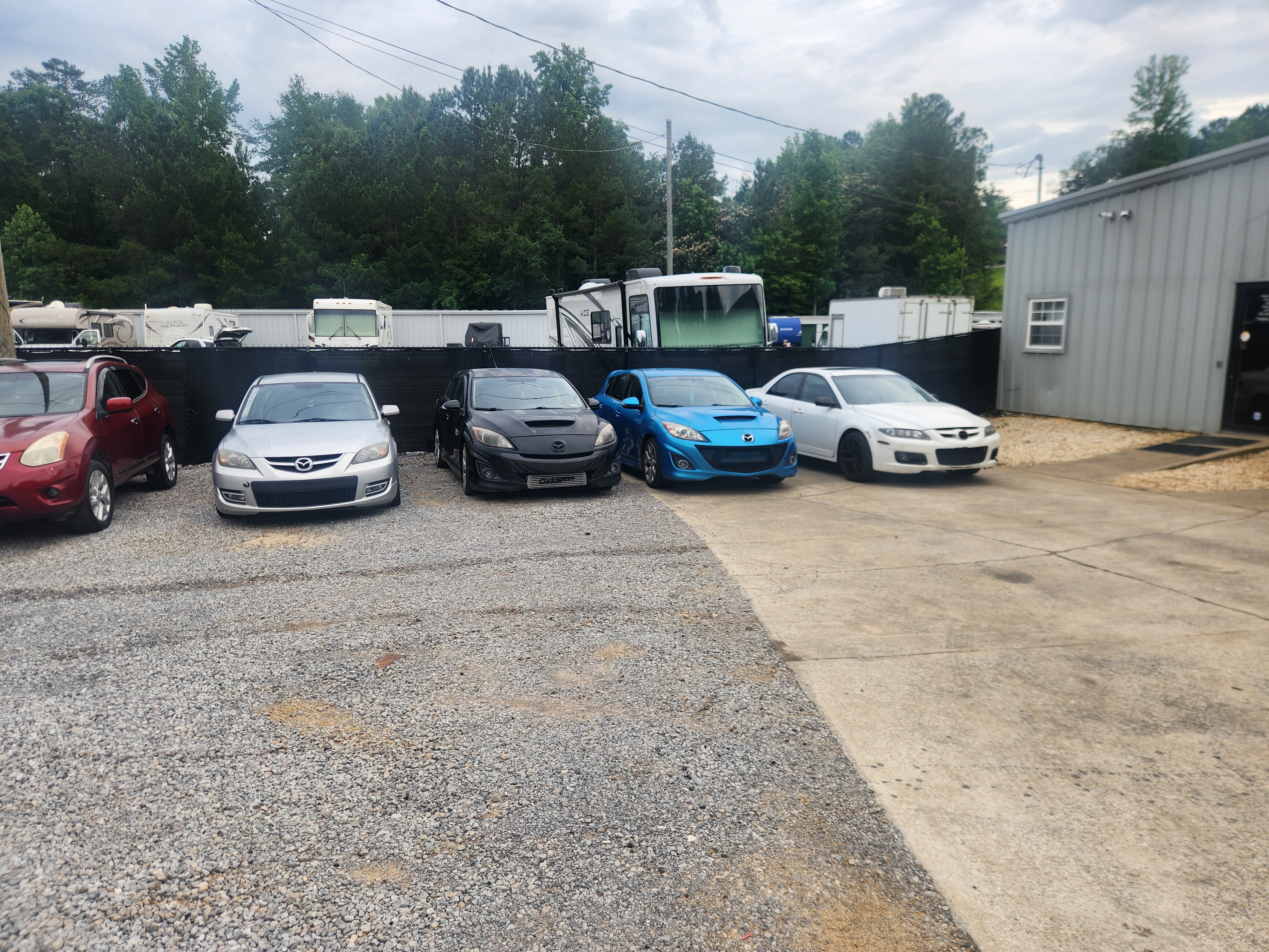 A line of customer cars